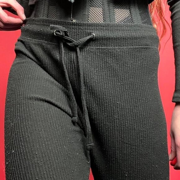 Weekend edition / Black cozy legging sweatpants 🖤🖤​​​​​ - Picture 4 of 5